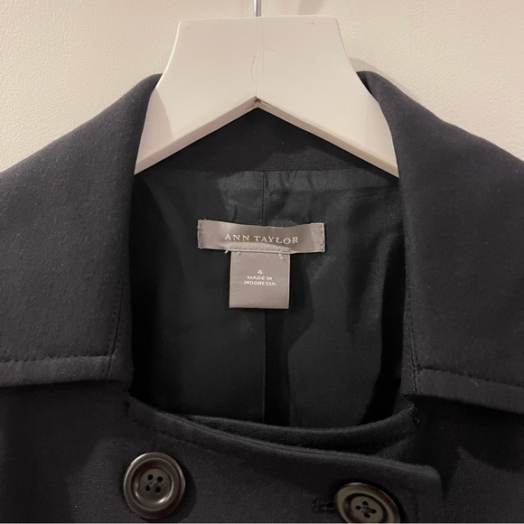 Ann Taylor Jacket like new never worn, navy blue! Fabric Rayon/ nylon/Spandex - Picture 4 of 5